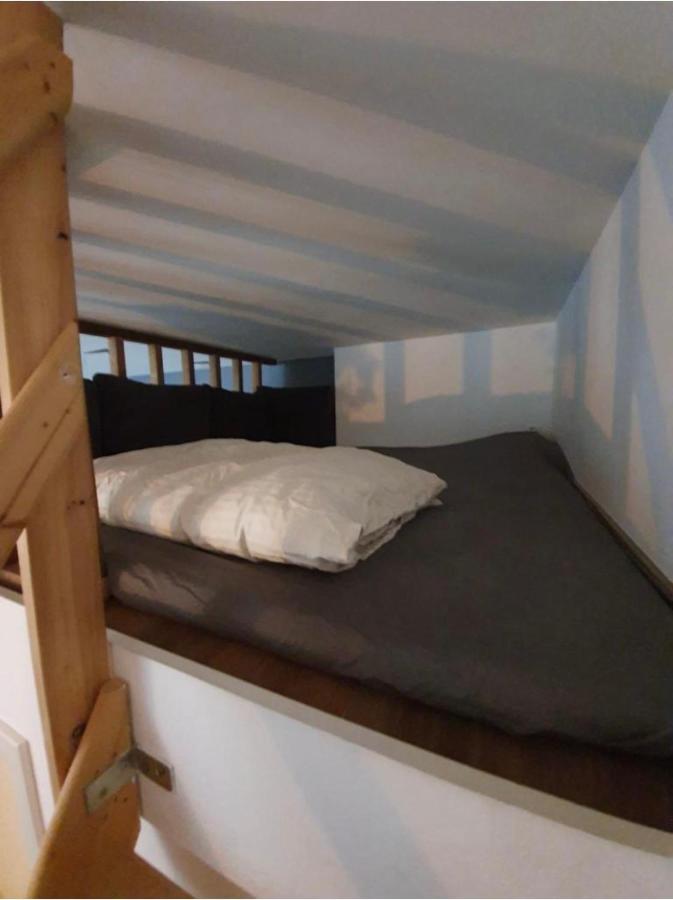 modern studio with mezzanine Le Mont-Sur-Lausanne Buitenkant foto